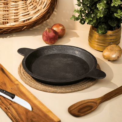 Cast Iron Raised Edge Pan, Hand Seasoned – Sear, Grill or Bake