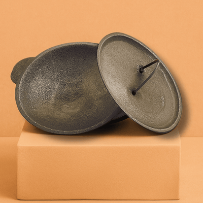Cast Iron Appam Chatti with Lid, Hand Seasoned – Ready for Fluffy Appams